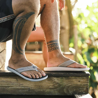 Olukai M Pili Ash/ Mood Indigo