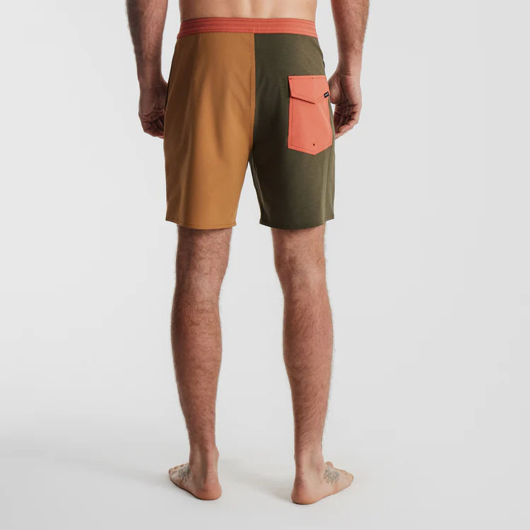 Roark Chiller 17" Mixtap Pignoli Brown Boardshorts