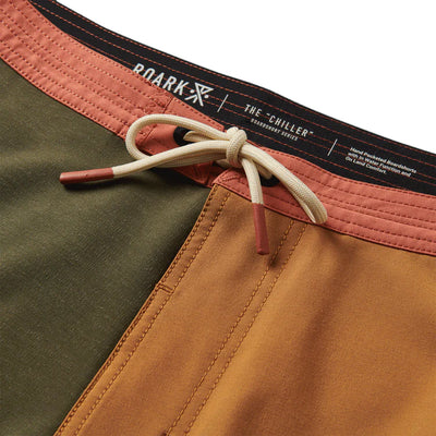 Roark Chiller 17" Mixtap Pignoli Brown Boardshorts