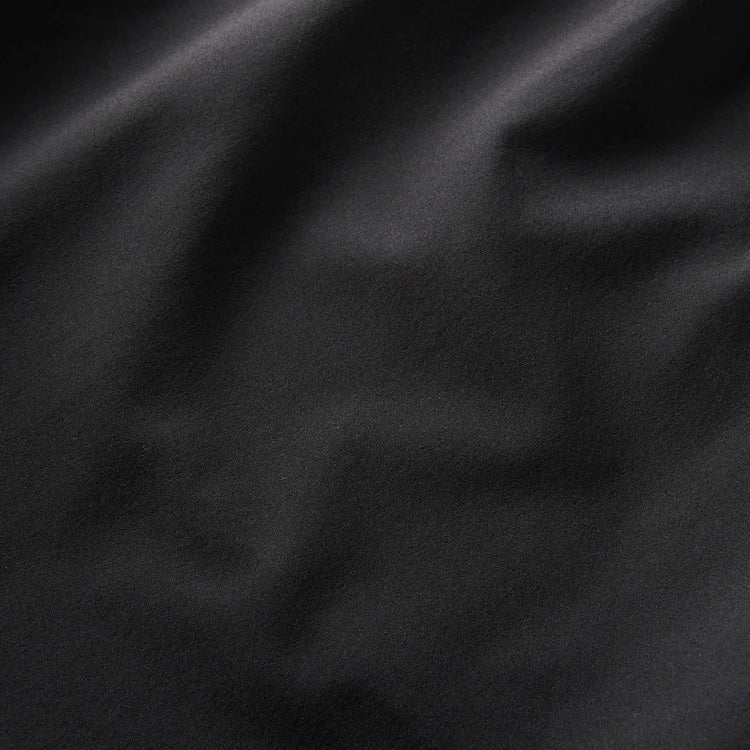 Roark 7" Serrano Black Shorts