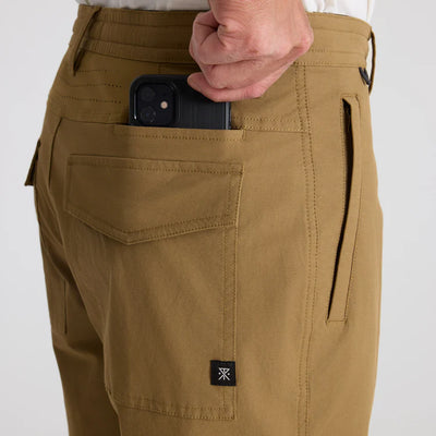 Roark Layover Pro Traveler Short - Dark Khaki
