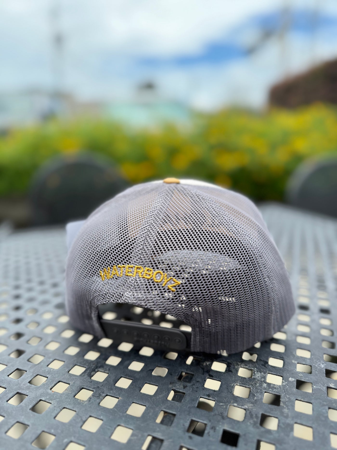 Sombrero Aloha de WBZ