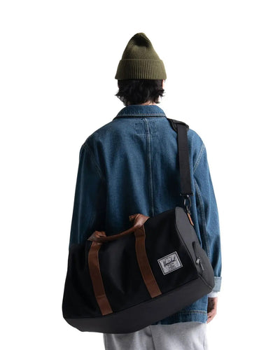 Herschel Novel Duffel Bag Cuervo