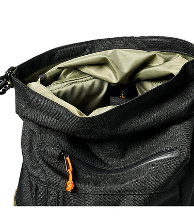 Roark Passenger 27L Pack Black/Military