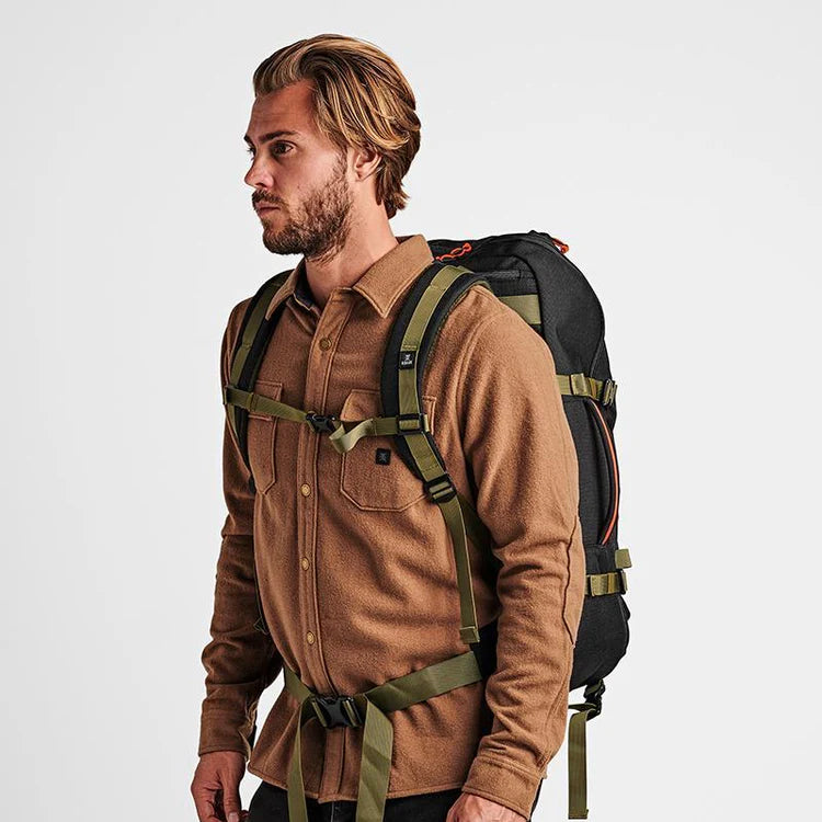 Roark 5 Day Mule 55L Black Bag