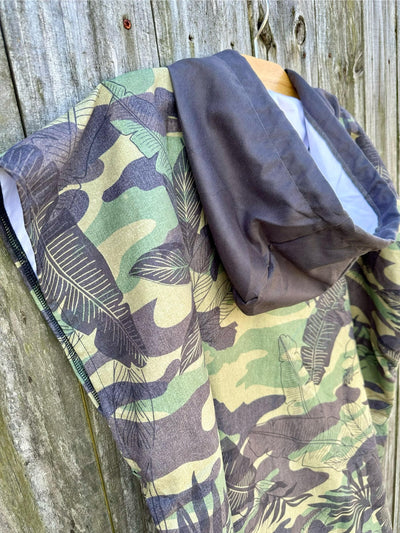 Waterboyz Jungle Green Shoreline Changing Poncho